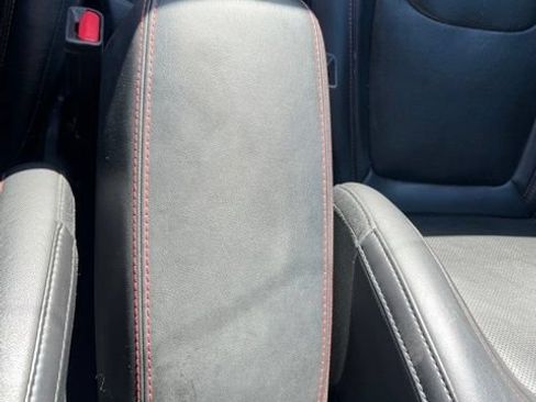 Used 2019 Jeep Cherokee Trailhawk AWD/4WD image 21