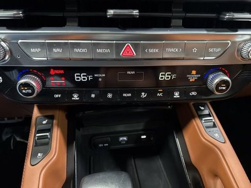 Used 2024 Kia Telluride SX Prestige X-Line AWD/4WD image 23