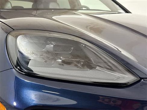 New 2025 Porsche Cayenne Turbo image 44