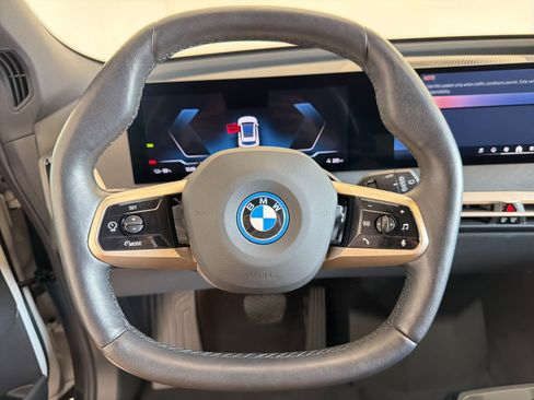Used 2025 BMW iX xDrive50 w/ Sport Package AWD/4WD image 18
