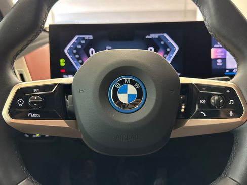 Used 2024 BMW iX xDrive50 w/ Sport Package AWD/4WD image 11