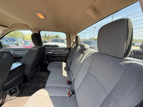 Used 2020 RAM 2500 Big Horn w/ Level 1 Equipment Group AWD/4WD image 25