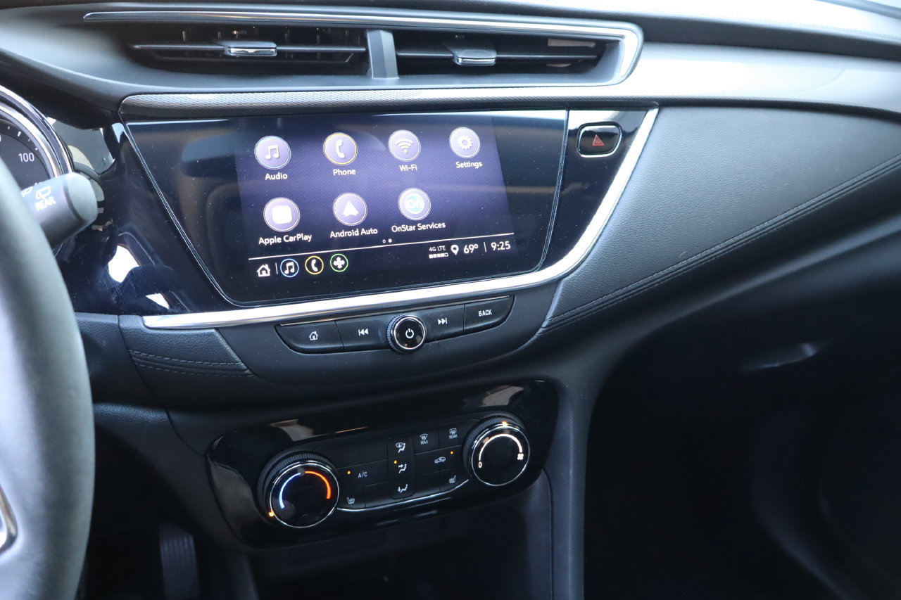 Used 2023 Buick Encore GX Preferred w/ Cold Weather Comfort Package FWD image 6