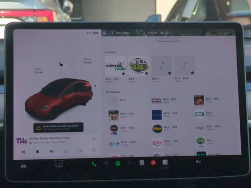 Used 2021 Tesla Model Y Long Range AWD/4WD image 21