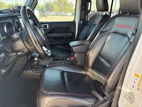 Used 2020 Jeep Gladiator Rubicon image 12