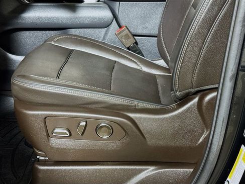 Used 2023 GMC Yukon XL Denali image 18