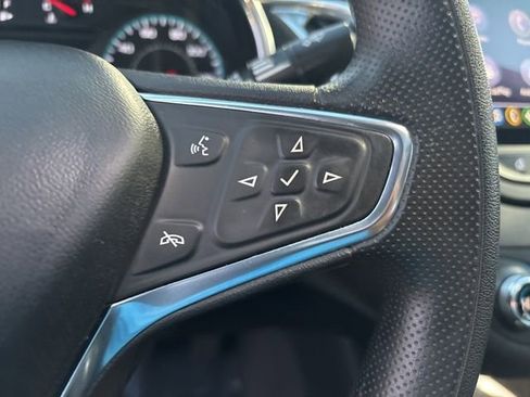 Used 2021 Chevrolet Malibu LT image 24