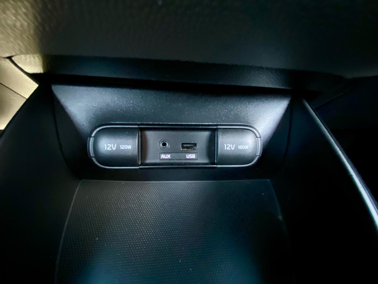 Used 2015 Kia Soul FWD image 17