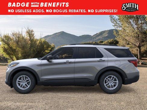 New 2026 Ford Explorer Active w/ Active Comfort Package RWD image 4
