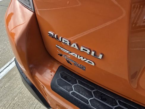 Used 2019 Subaru Crosstrek 2.0i Limited w/ Moonroof Package AWD/4WD image 11