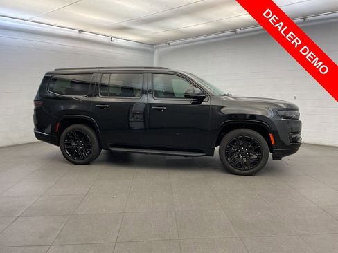 New 2025 Jeep Wagoneer Series II w/ Premium Group I image 2