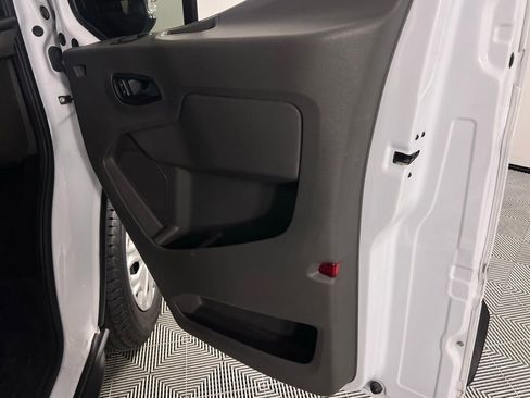 Used 2023 Ford Transit 350 XLT image 29