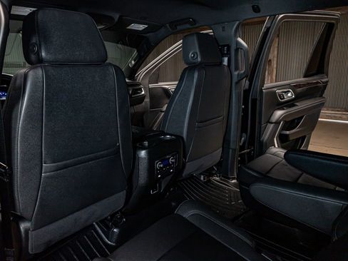 Used 2024 Chevrolet Tahoe Z71 w/ Off-Road Capability Package image 22