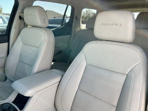 Used 2023 GMC Acadia Denali w/ Denali Technology Package image 42