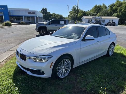 Used 2018 BMW 340i Sedan RWD image 7