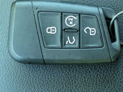 Used 2023 Volkswagen Tiguan SE FWD image 27