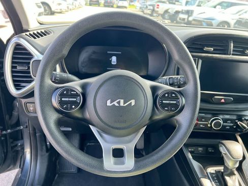 Used 2024 Kia Soul LX w/ Option Group 015 FWD image 14