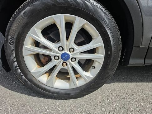 Used 2017 Ford Escape SE FWD image 10
