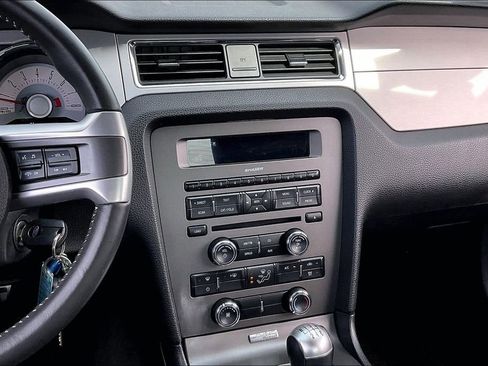 Used 2011 Ford Mustang GT Premium w/ GT Coupe Accessory Pkg 5 image 5