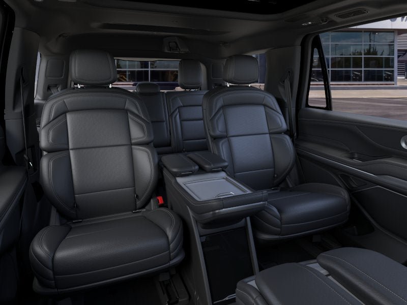 New 2026 Lincoln Navigator Reserve w/ Jet Appearance Package AWD/4WD image 11