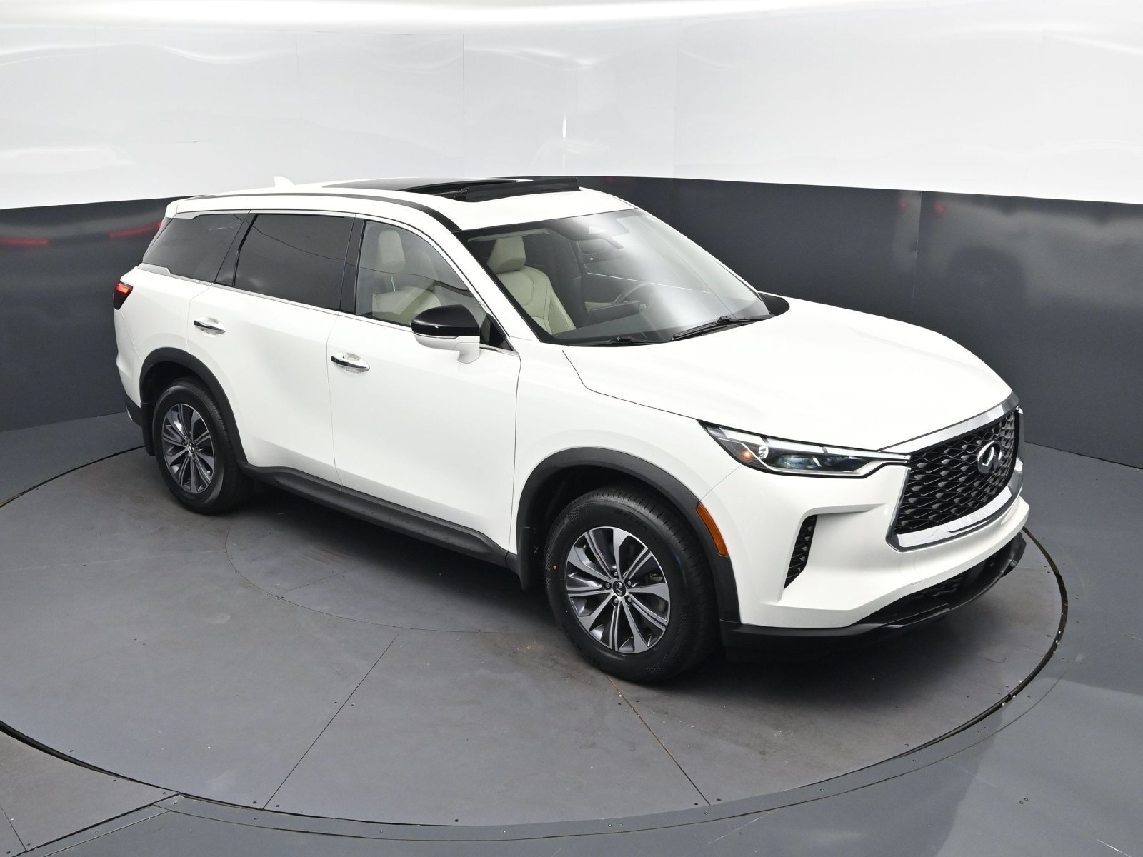 Used 2024 INFINITI QX60 Pure w/ Cargo Package FWD image 36