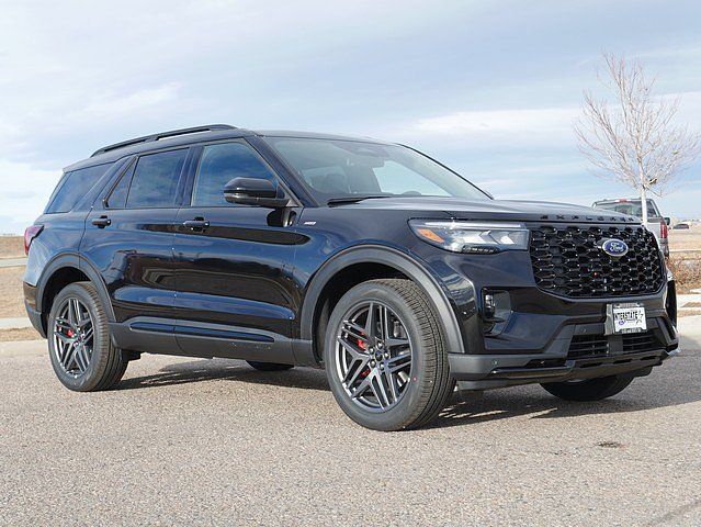 New 2026 Ford Explorer ST-Line w/ ST-Line Street Pack AWD/4WD image 7