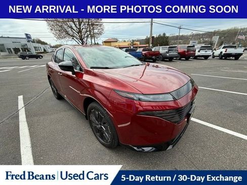 Used 2025 Nissan Murano Platinum w/ Cargo Package image 1