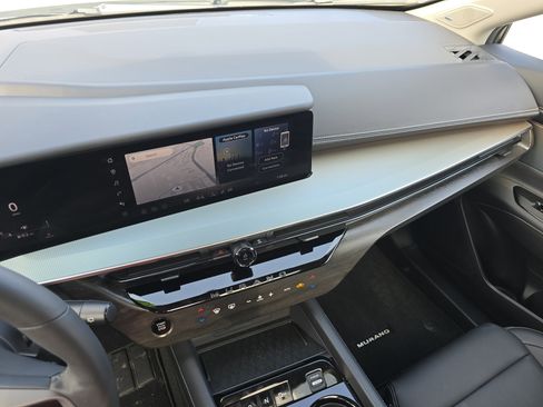 Used 2025 Nissan Murano SL image 39