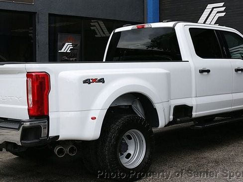 Used 2023 Ford F350 XLT AWD/4WD image 6