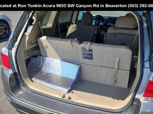Used 2012 Toyota Highlander SE w/ Tow Pkg AWD/4WD image 14