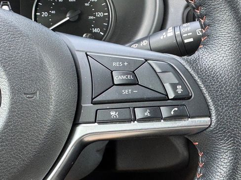 Used 2023 Nissan Kicks SR w/ Interior Electronics Package image 18