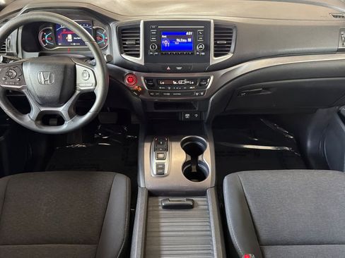 Used 2019 Honda Passport Sport image 3