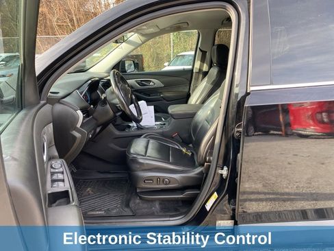 Used 2020 Chevrolet Traverse LT image 6