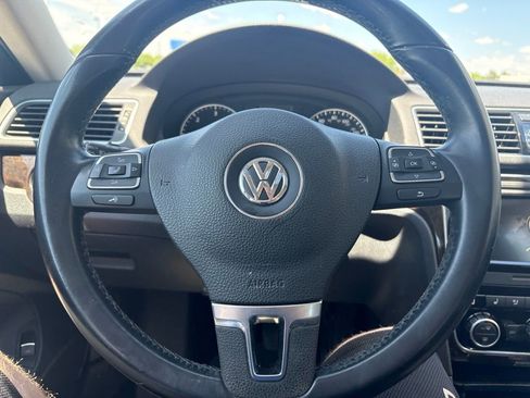 Used 2014 Volkswagen Passat TDI SEL Premium FWD image 13