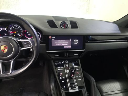 Used 2023 Porsche Cayenne AWD/4WD image 13