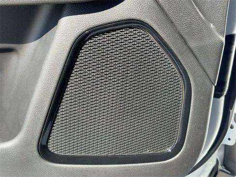 New 2026 Jeep Compass Latitude image 22