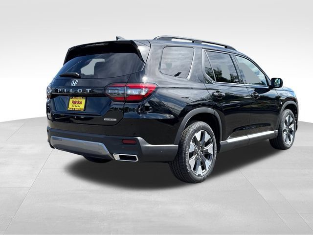 New 2026 Honda Pilot Touring image 7
