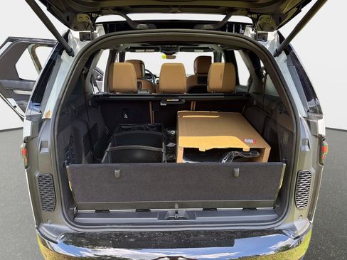 New 2026 Land Rover Discovery Dynamic SE AWD/4WD image 11