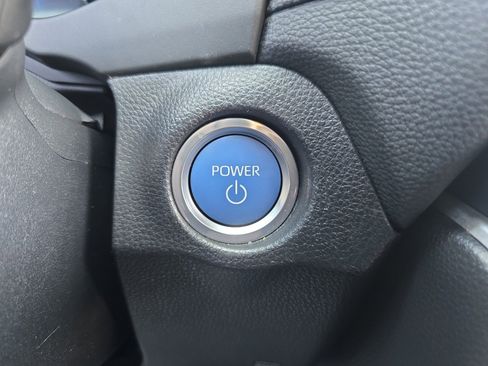 Certified 2021 Toyota RAV4 SE w/ Weather & Moonroof Package image 19