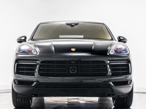 Used 2022 Porsche Cayenne Coupe AWD/4WD image 4