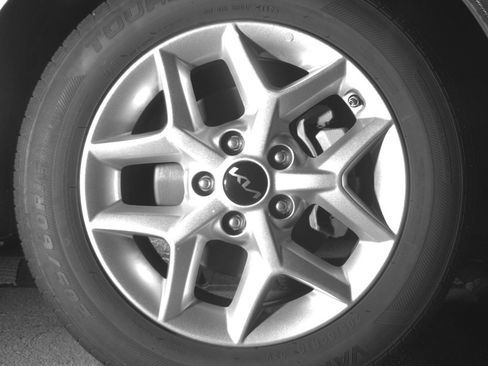 Used 2025 Kia Soul LX w/ LX Technology Package FWD image 13
