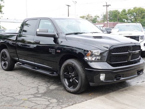 Used 2023 RAM 1500 Classic SLT w/ Electronics Convenience Group image 4