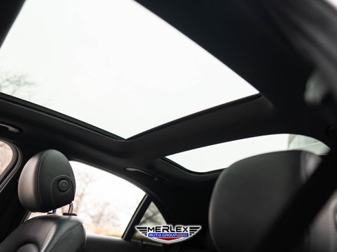 Used 2018 Mercedes-Benz C 300 Sedan w/ AMG Line image 38