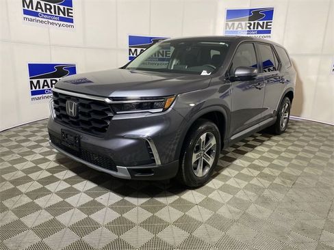 Used 2023 Honda Pilot EX-L image 11