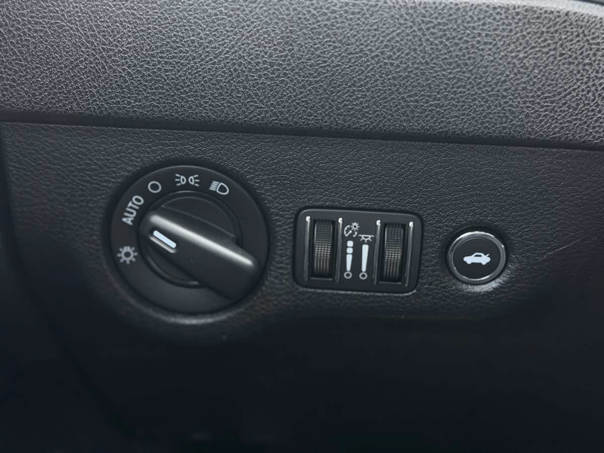 Used 2020 Dodge Charger Scat Pack RWD image 23