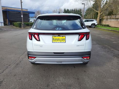 New 2026 Hyundai Tucson Blue SE image 4