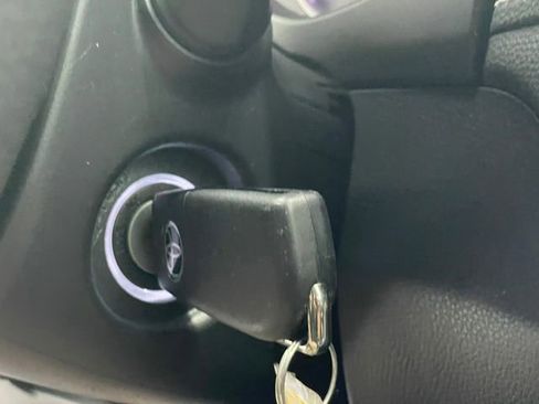 Used 2021 Toyota RAV4 LE FWD image 25