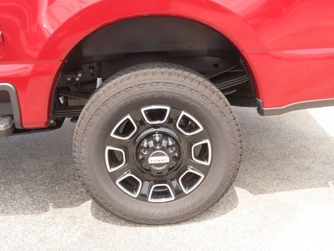 New 2026 Ford F250 Platinum AWD/4WD image 17