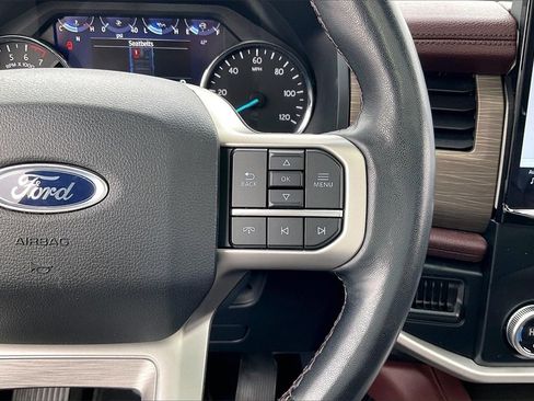 Certified 2024 Ford Expedition Limited image 18