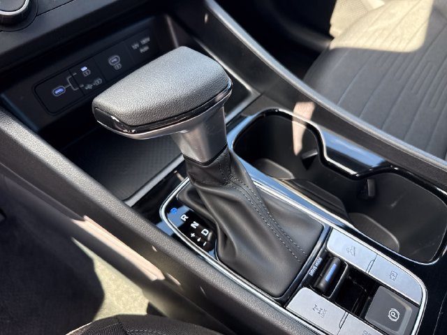 Certified 2025 Hyundai Santa Cruz SE AWD/4WD image 24